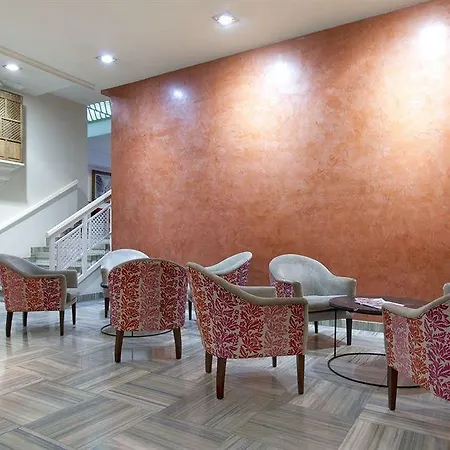 Alcazar Отель Севилья